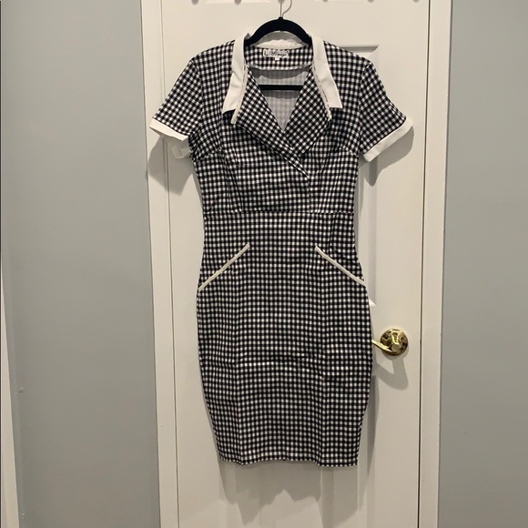 Dresses & Skirts - Gingham print vintage style dress